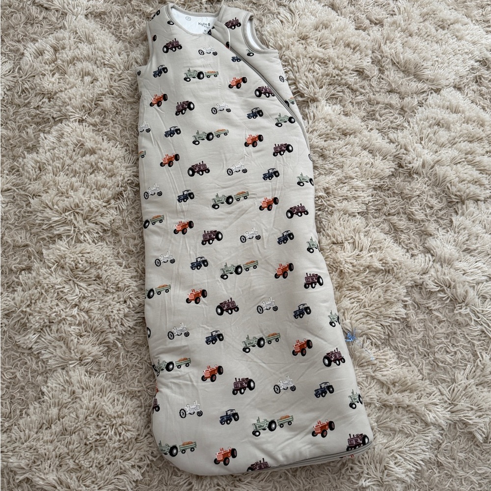 NWT Kyte BABY Tractor Print Sleep Sack - Cream and Multicolor